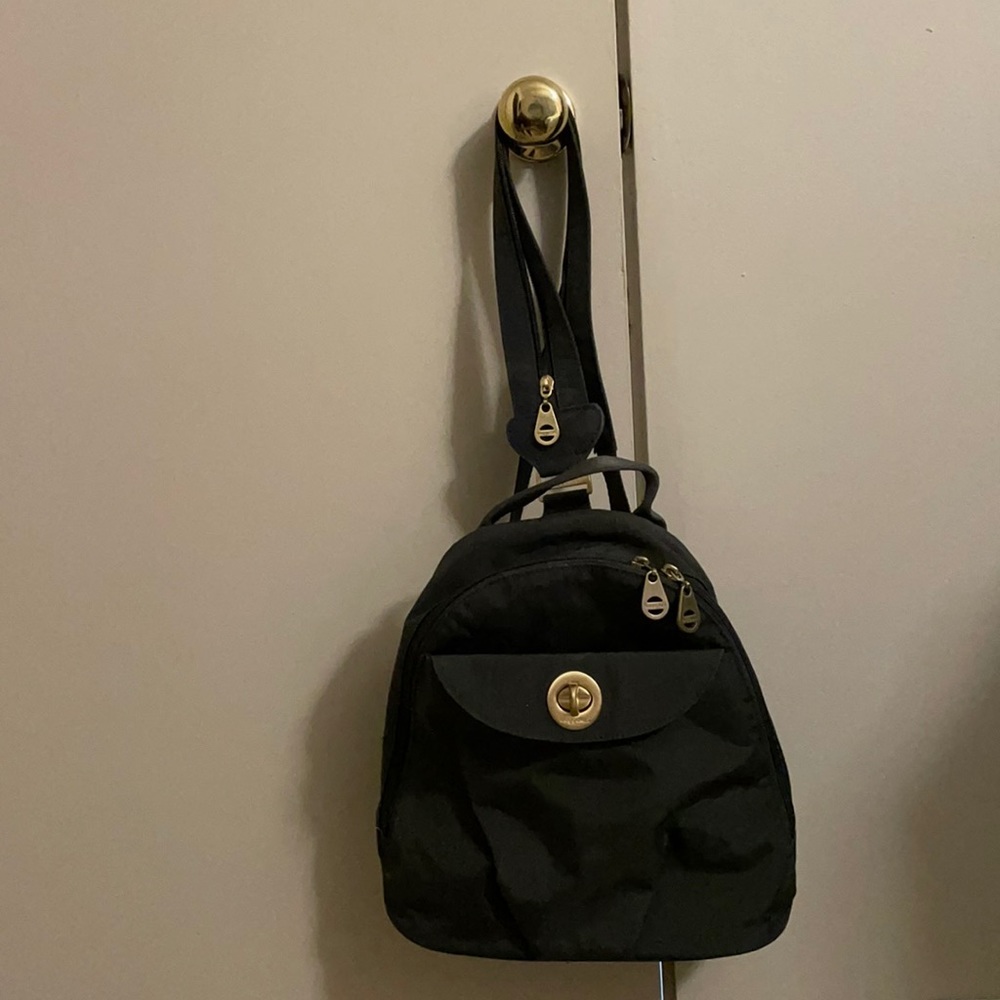 Baggallini backpack